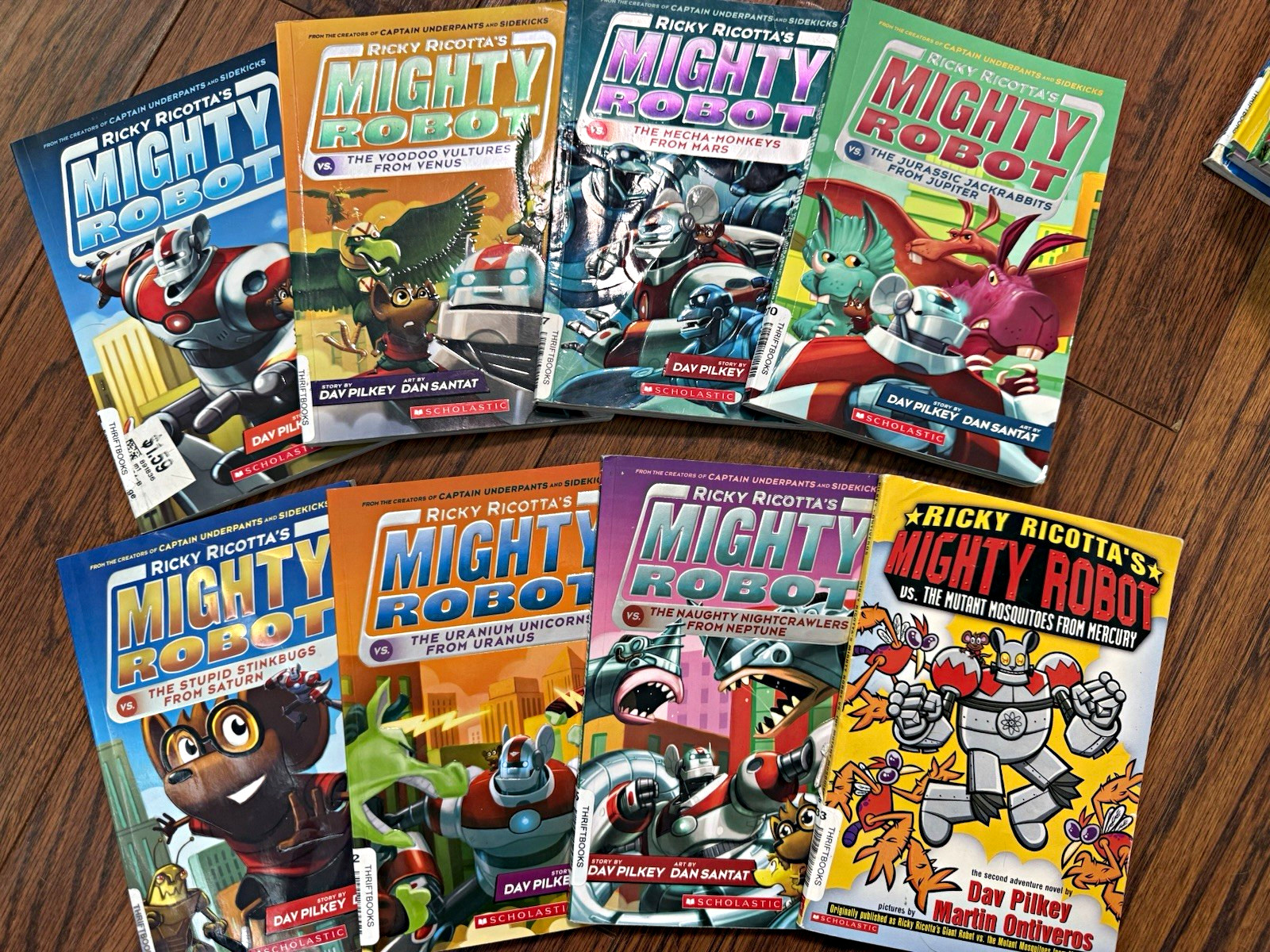 Dav Pilkey Ricky Ricotta\'s Mighty Robot Lot of 7 Paperback Illustrated Dav Pilkey Ricky Ricotta\'s Mighty Robot Lot of 7 Paperback Illustrated