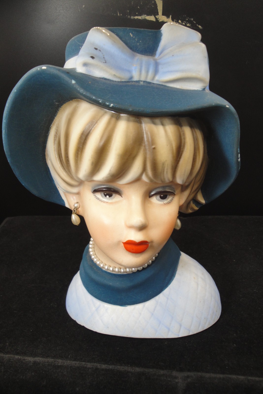 Large C7495 Vintage Napco Head Vase Matching Necklace and Earrings-7 1/2\