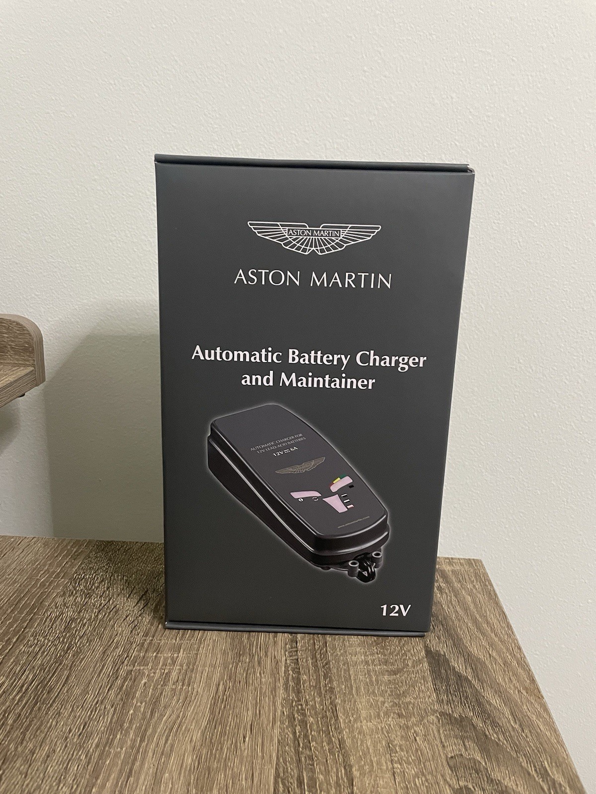 Aston Martin Automatic Battery Charger and Maintainer New In Box Aston Martin Automatic Battery Charger and Maintainer New In Box