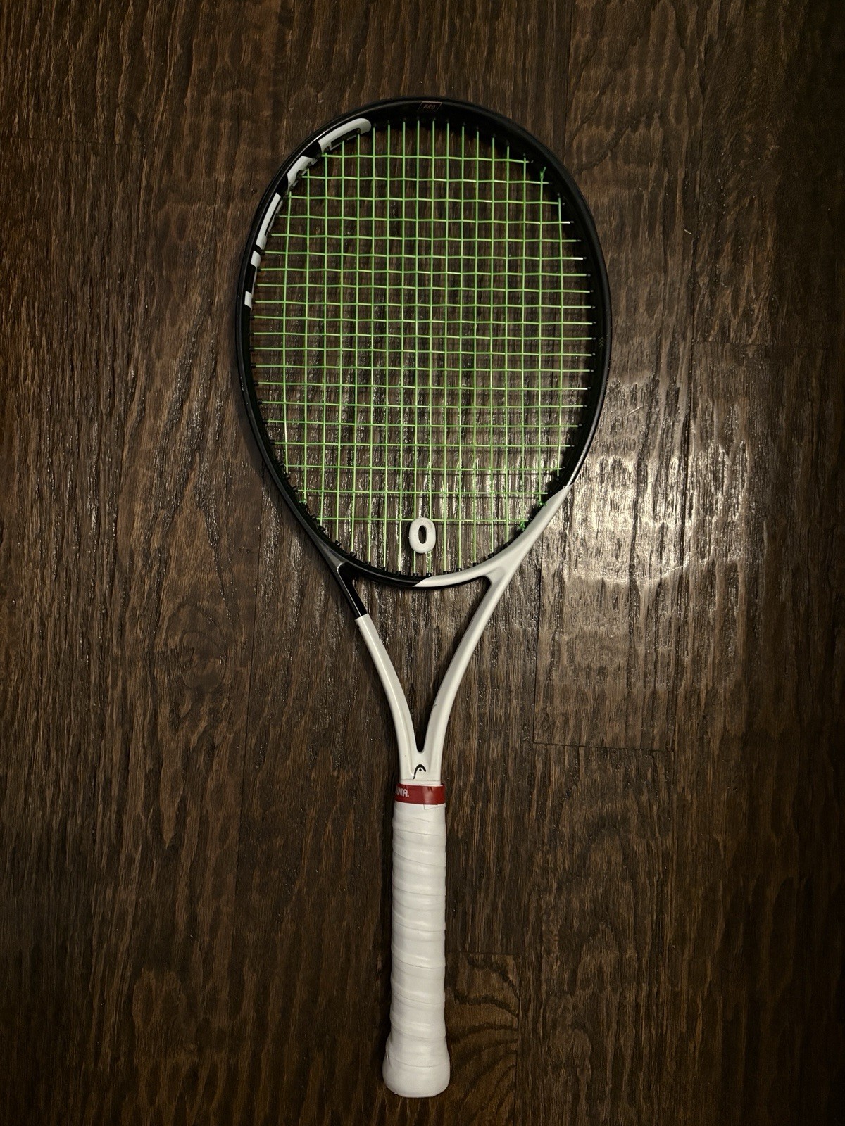 Head speed pro Tennis Racquet - Black & White Frame, White Grip Handle Head speed pro Tennis Racquet - Black & White Frame, White Grip Handle