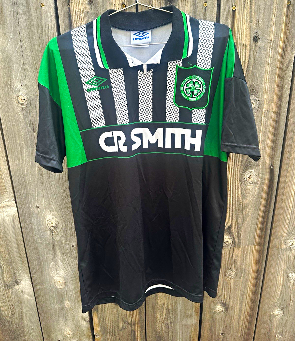 Vintage Umbro Celtic Soccer Jersey Green/Black/White Striped \