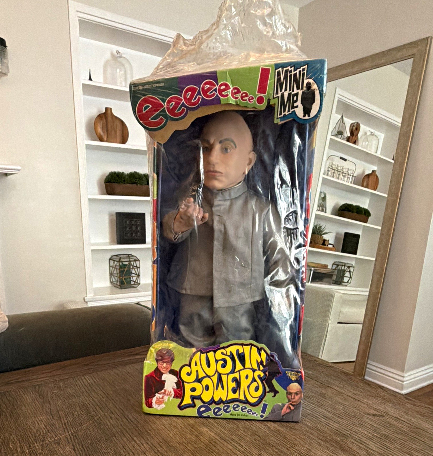 McFarlane Austin Powers Mini-Me Gray Boxed Action 18 inch figurine McFarlane Austin Powers Mini-Me Gray Boxed Action 18 inch figurine
