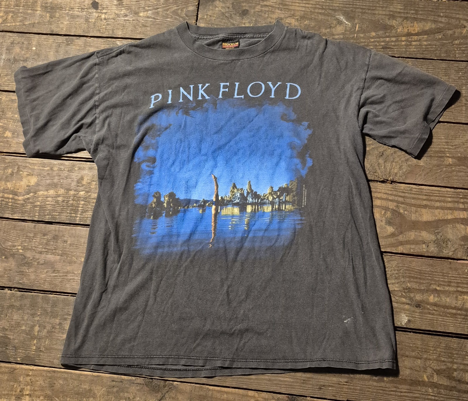 Vintage 1996 Pink Floyd Wish You Were Here Band Tee Size XL