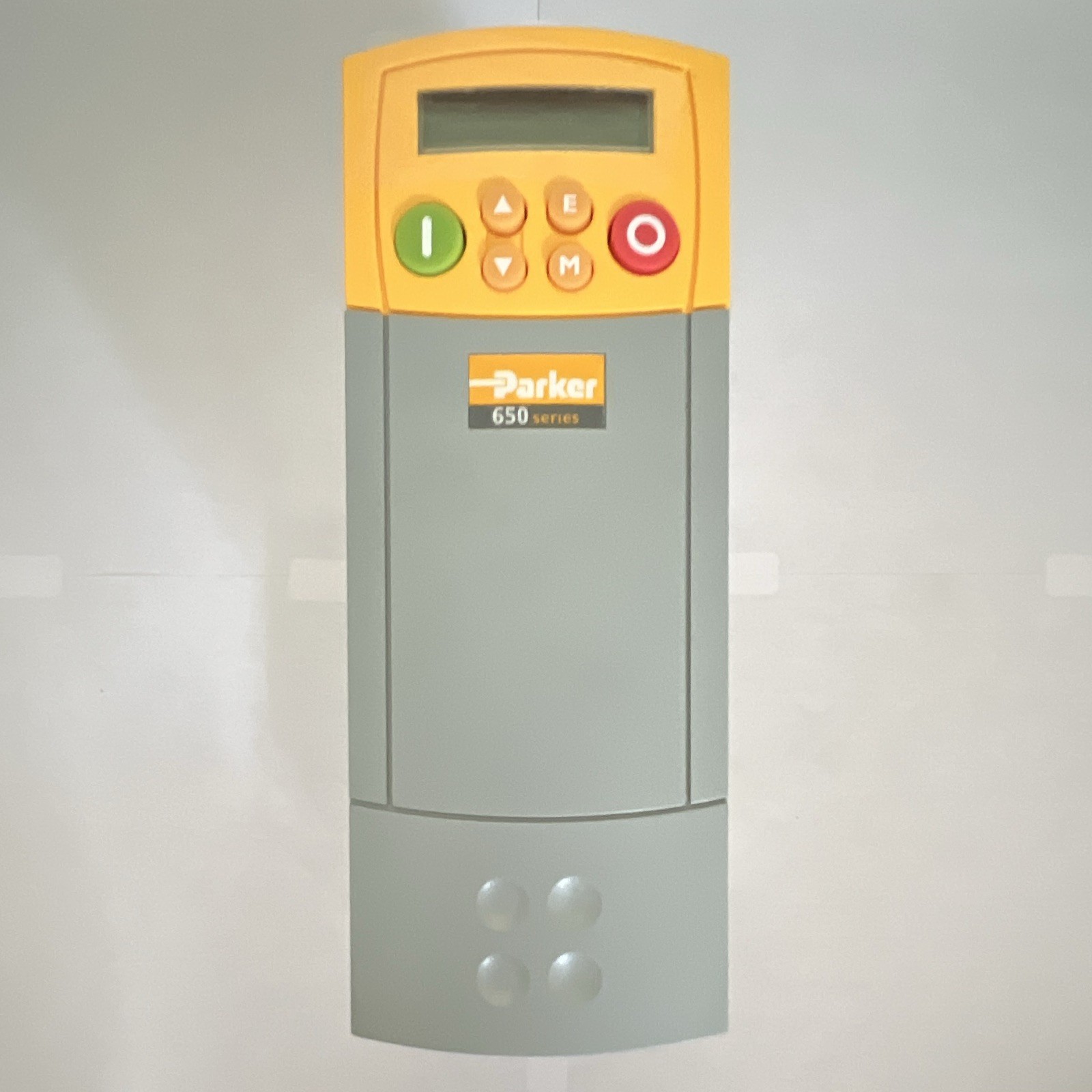 Parker 650 Series VFD 380-480V 3-Phase 2.2kW 3HP IP20 MPN 650V/022 Parker 650 Series VFD 380-480V 3-Phase 2.2kW 3HP IP20 MPN 650V/022
