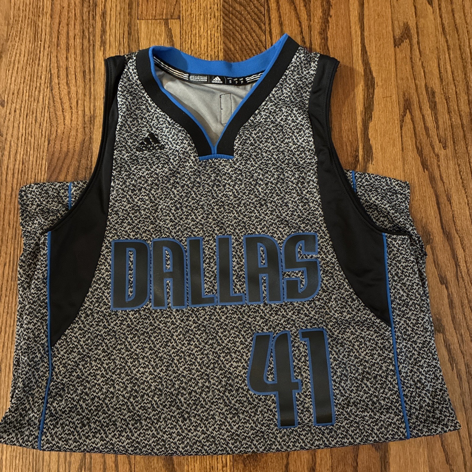 Rare DALLAS MAVERICKS / DIRK NOWITZKI Adidas Swingman S Stitched Jersey