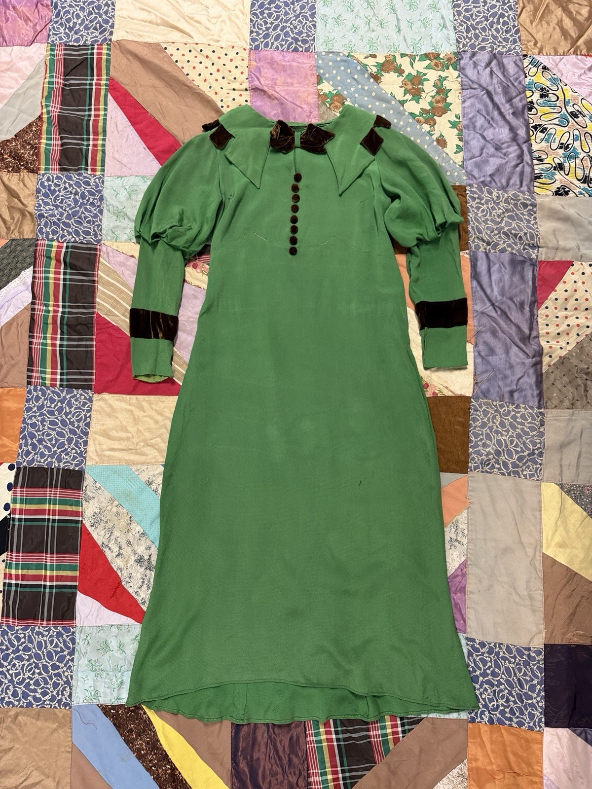 1930s peter pan green velvet dress | dainty distressed bow AS IS