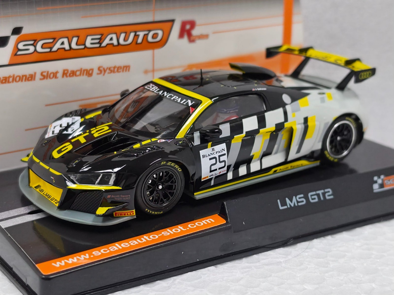 Scaleauto SC-6423R Audi R8 LMS GT2 Team WRT GT, #25 1:32 Slot Car R Series
