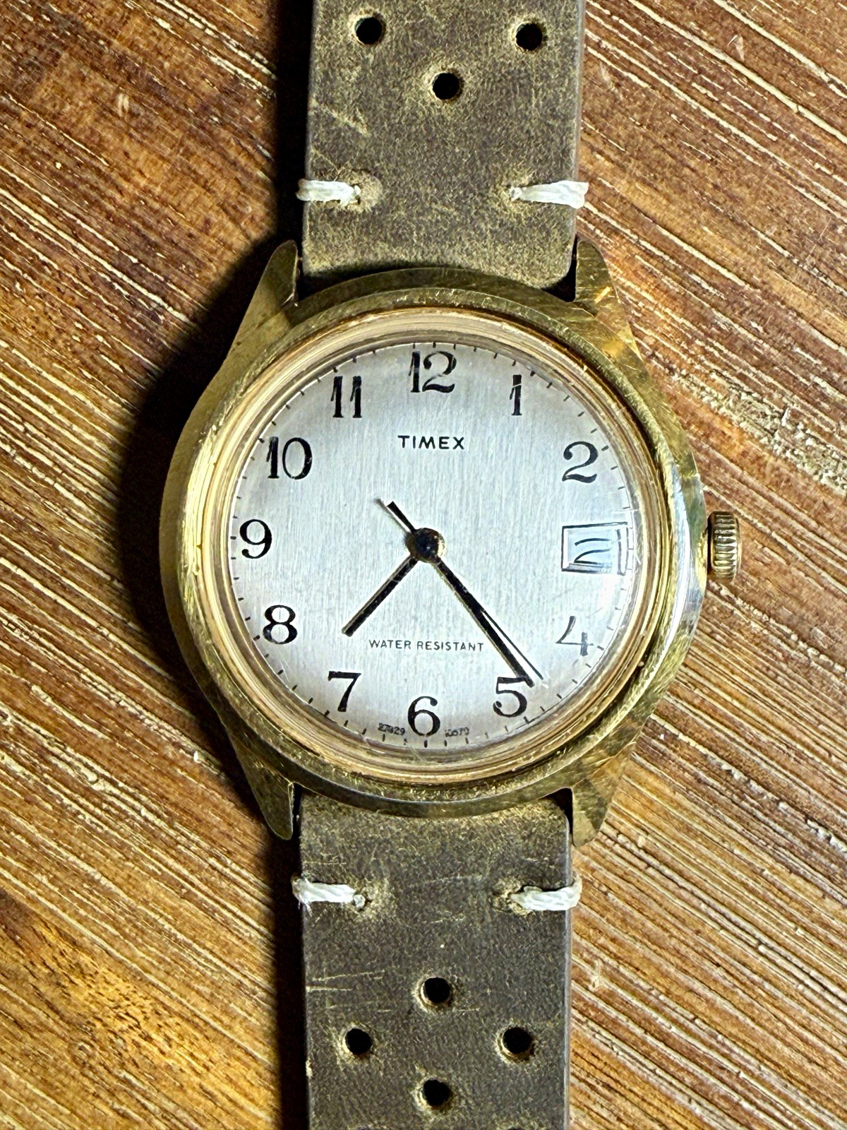 Vintage 1979 Timex Marlin Mechanical Date Watch Caliber 105 RUNNING (Date Flips)
