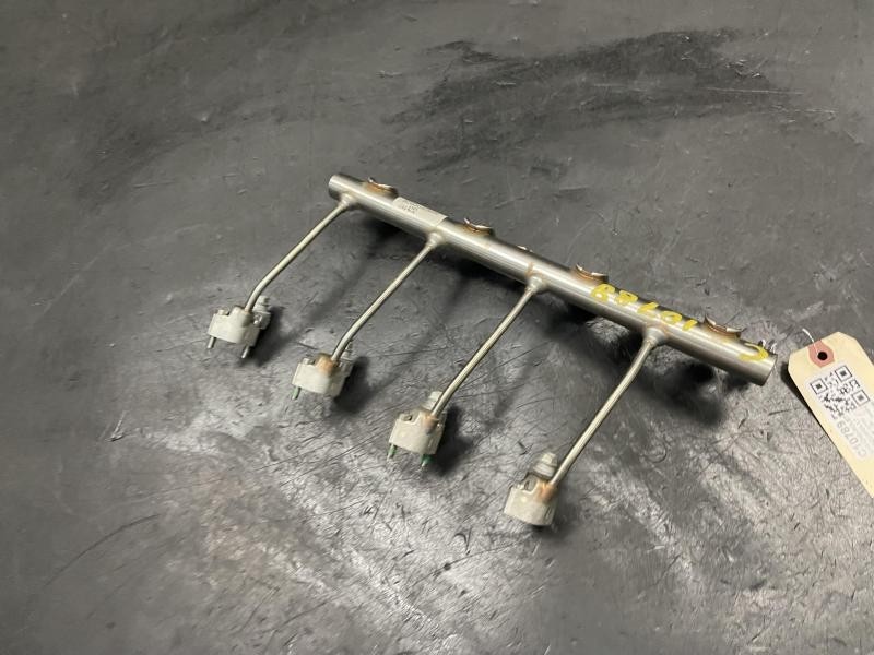 2016-2023 Chevrolet Malibu 1.5L Fuel Injector Rail Assembly New Style OEM 2016-2023 Chevrolet Malibu 1.5L Fuel Injector Rail Assembly New Style OEM