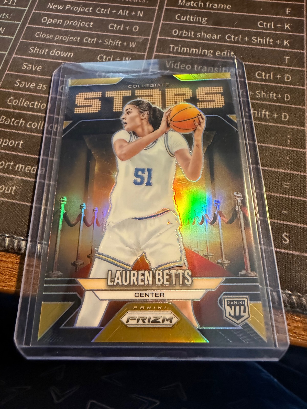 2025-26 Panini Prizm #6 Lauren Betts Collegiate Stars Prizms Gold #/10 2025-26 Panini Prizm #6 Lauren Betts Collegiate Stars Prizms Gold #/10