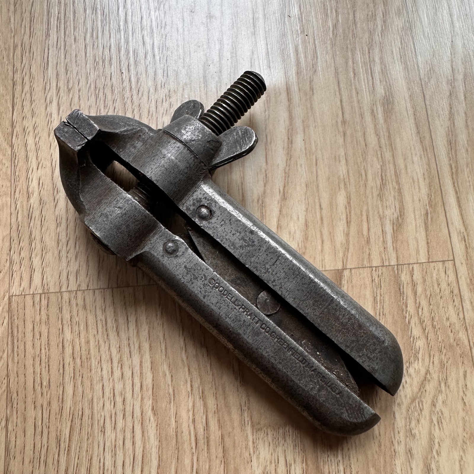 Vintage Goodell Pratt USA Hand Vise Jeweler's, Machinist, Gunsmith Parallel Jaws Vintage Goodell Pratt USA Hand Vise Jeweler's, Machinist, Gunsmith Parallel Jaws
