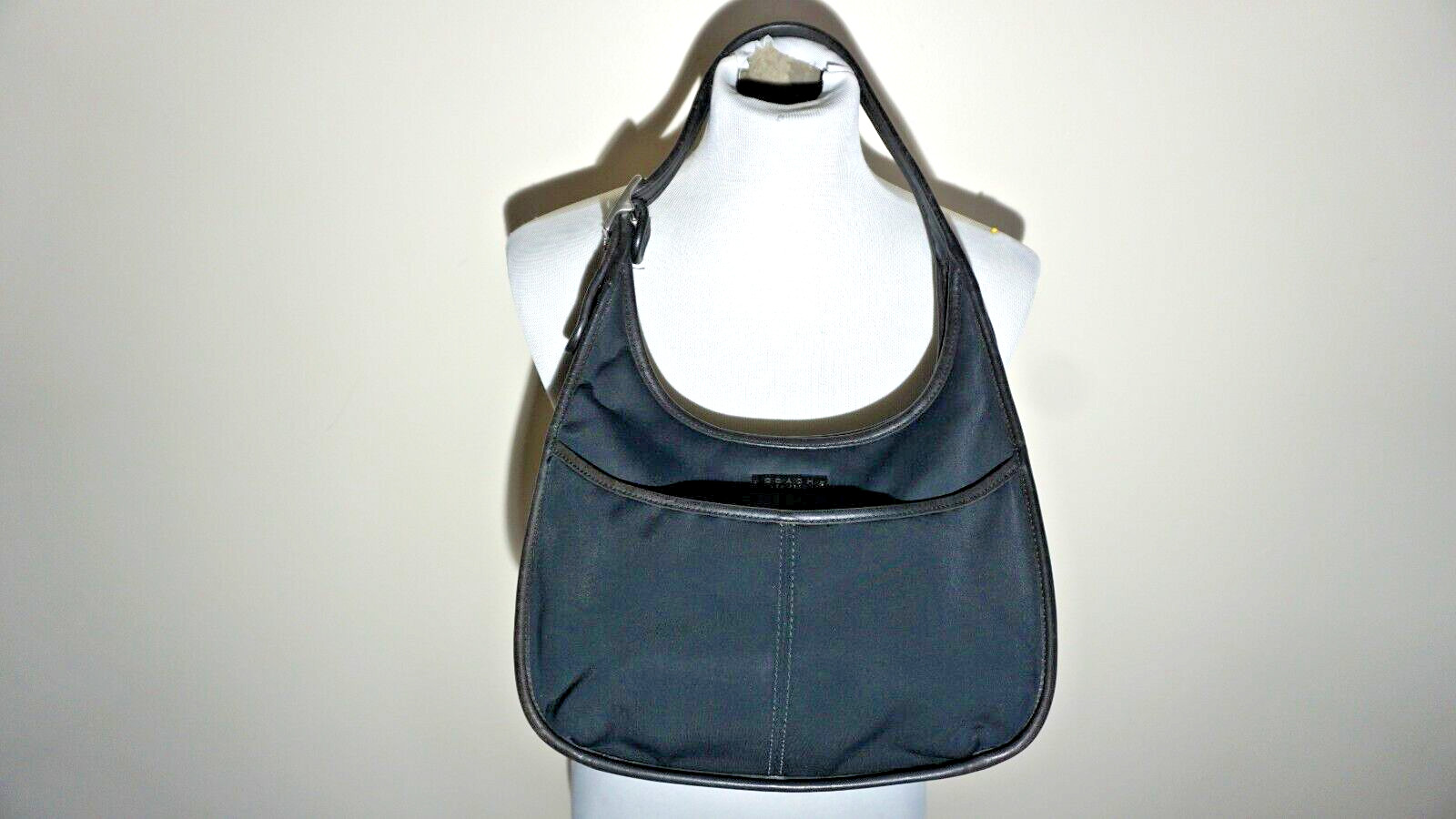 VINTAGE COACH 6203 NEOPRENE SHOULDER BAG