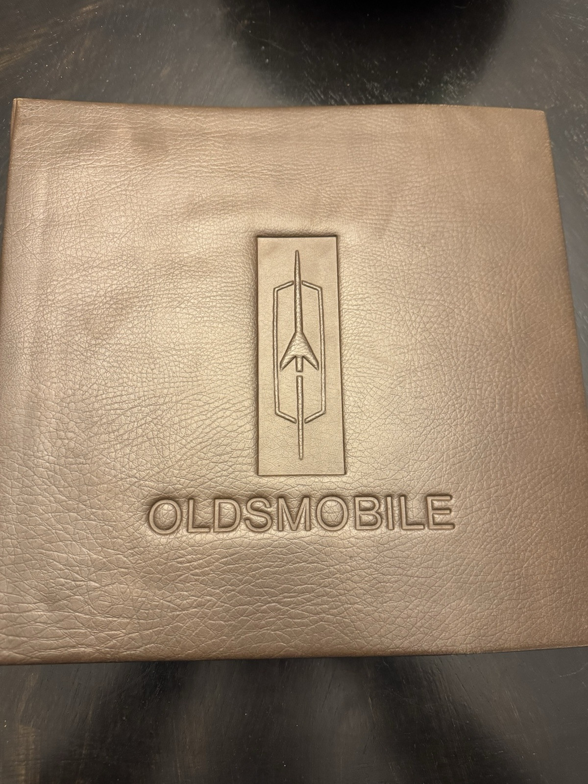 1973 Oldsmobile Original Dealer Sales Showroom Album 1973 Oldsmobile Original Dealer Sales Showroom Album