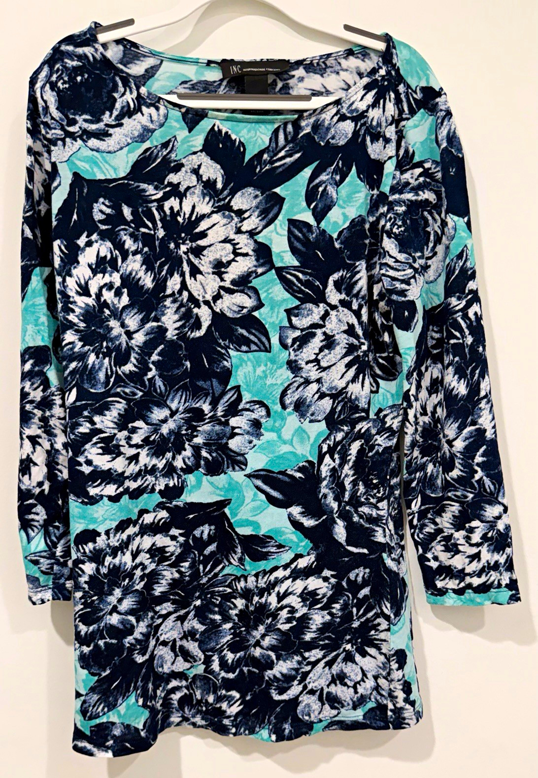 INC International Concepts Women’s Blue/White Floral Rayon Round Neck Top M