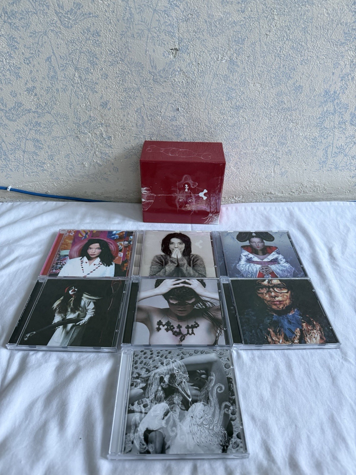 Bjork Surrounded Box Set 7x DualDisc CD DVD Remastered 5.1 Surround Rare Bjork Surrounded Box Set 7x DualDisc CD DVD Remastered 5.1 Surround Rare