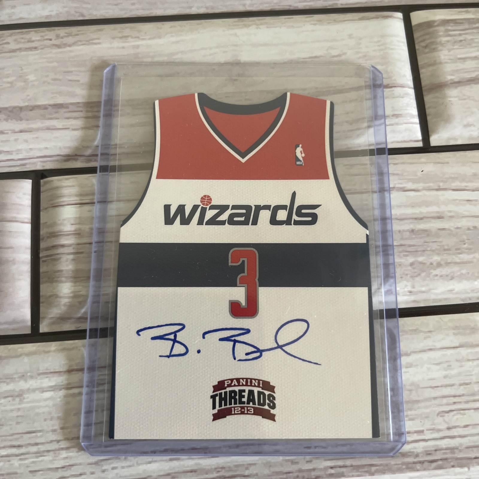 🌟 BRADLEY BEAL - 2012-13 Panini Threads #18 Die-Cut Jersey On Card AUTO