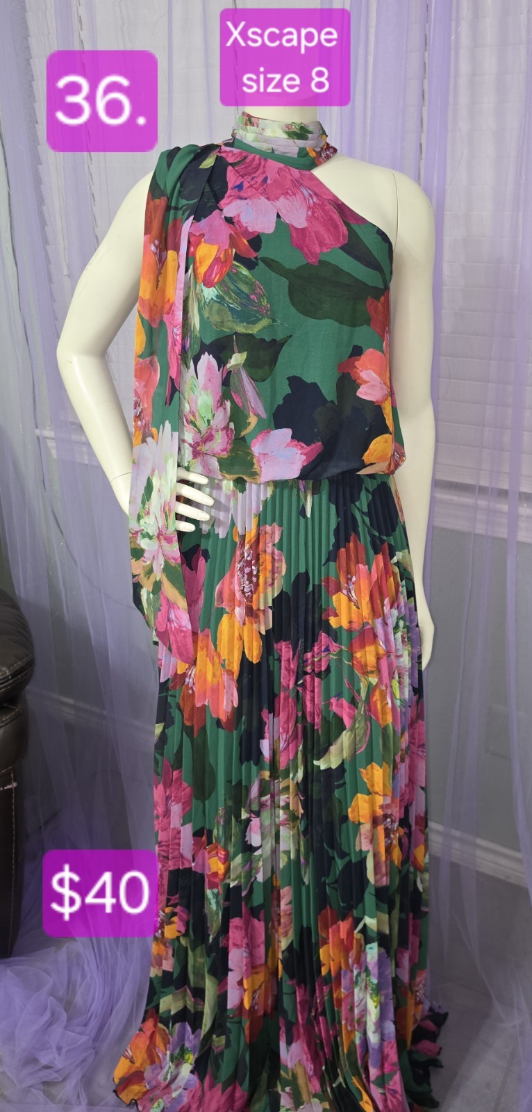 Xscape Women’s Size 8 Green Floral Halter Sleeveless Long Pleated Maxi Dress Xscape Women’s Size 8 Green Floral Halter Sleeveless Long Pleated Maxi Dress