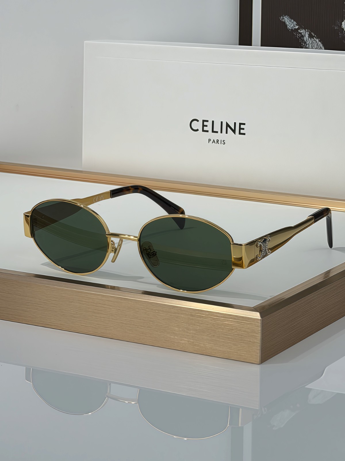 Celine CL40235U Oval Sunglasses Gold Metal Frame Green Lens Celine CL40235U Oval Sunglasses Gold Metal Frame Green Lens
