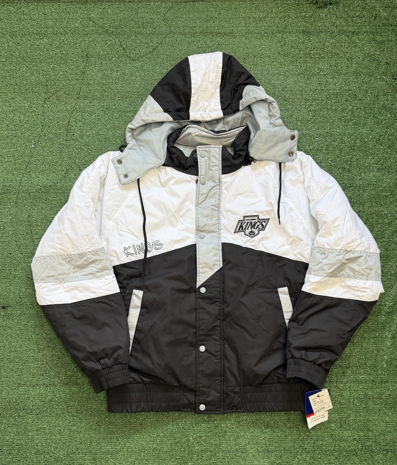 LOS ANGELES KINGS PRO PLAYER “SCRIPT“ SPELL OUT VTG STYLE 90’s JACKET LARGE