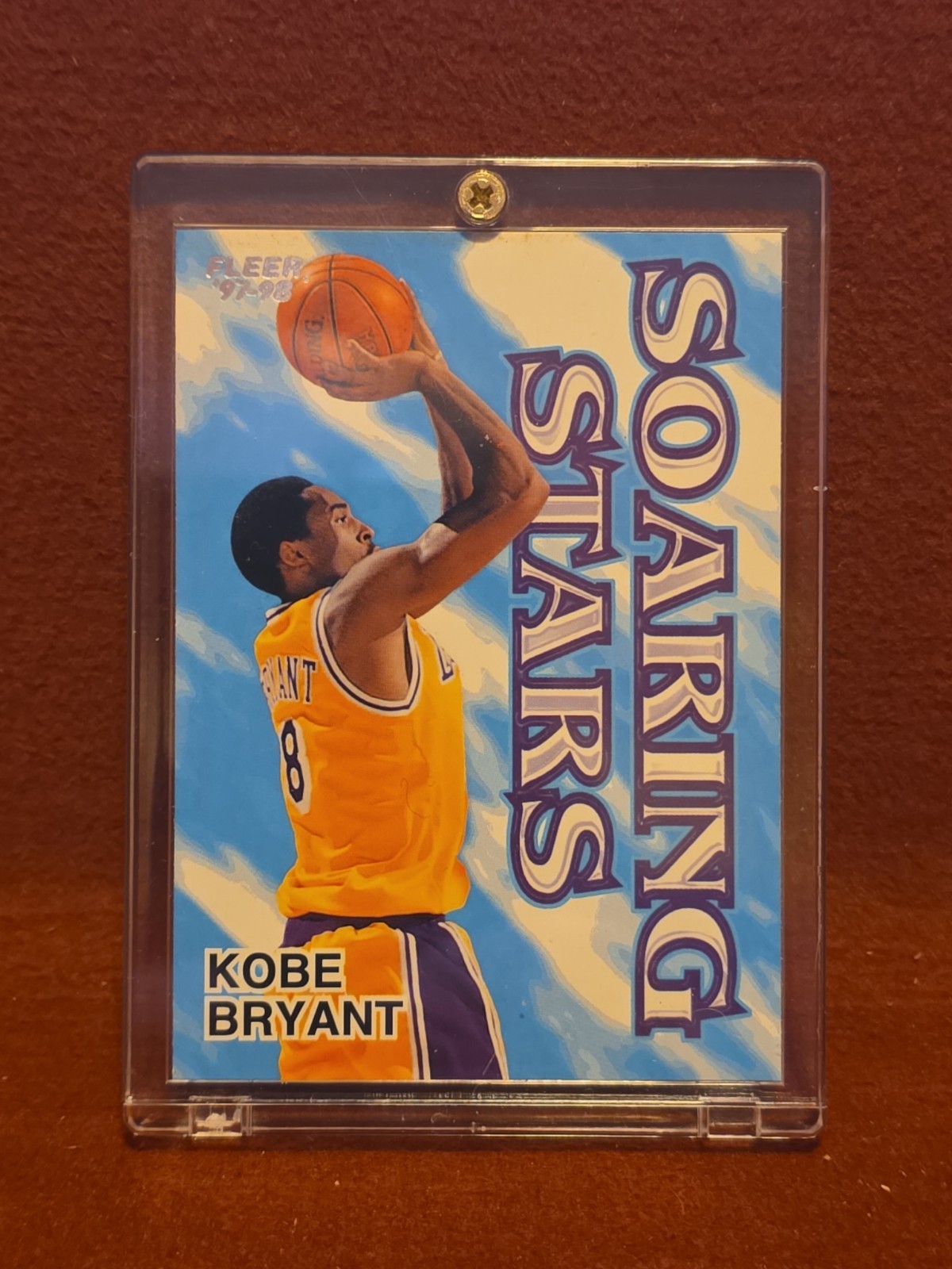 1997-98 Fleer - Soaring Stars Kobe Bryant #4 SS RARE 1997-98 Fleer - Soaring Stars Kobe Bryant #4 SS RARE