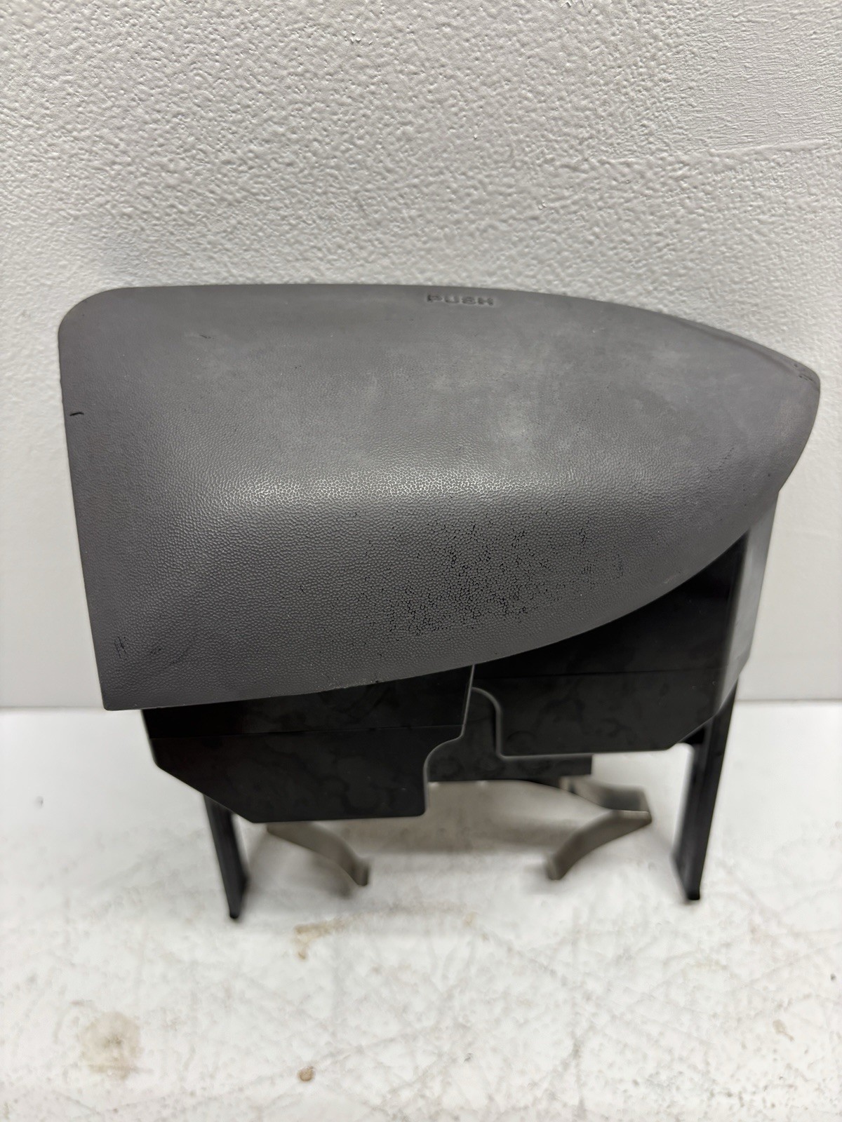 97-03 Ford Expedition F150 Navigator Dash Cup Holder GRAY OEM 1998 1999 2000 01 97-03 Ford Expedition F150 Navigator Dash Cup Holder GRAY OEM 1998 1999 2000 01