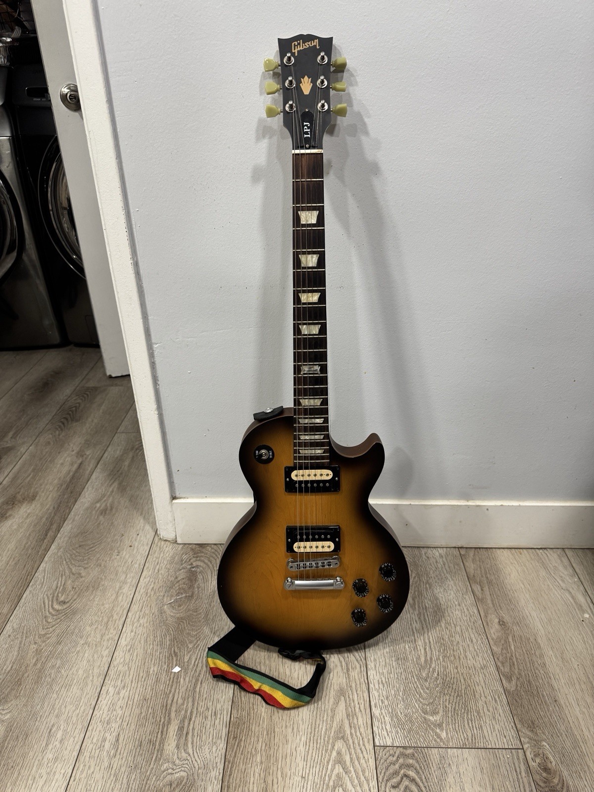 Gibson Les Paul Junior (LPJ) 120th anniversary model (excellent condition)