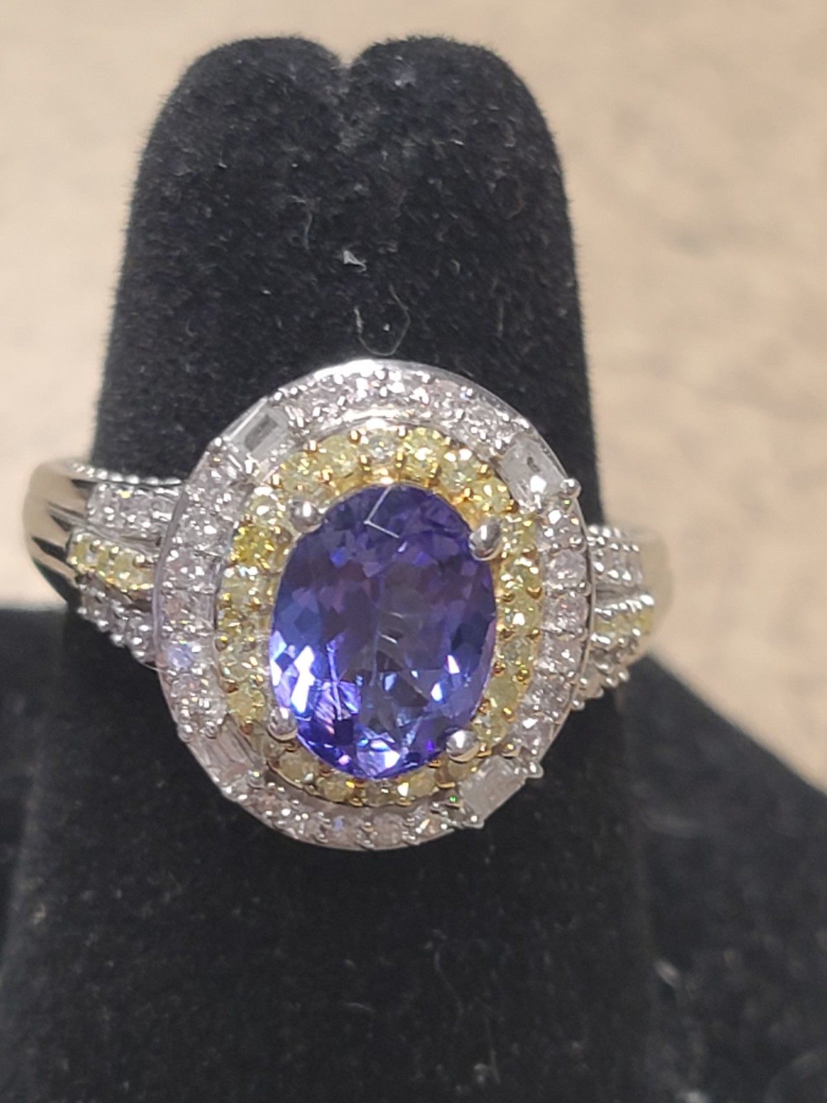 D\'Joy Premium Tanzanite, Natural Yellow and White Diamond 1.60 ctw Royal Horizon