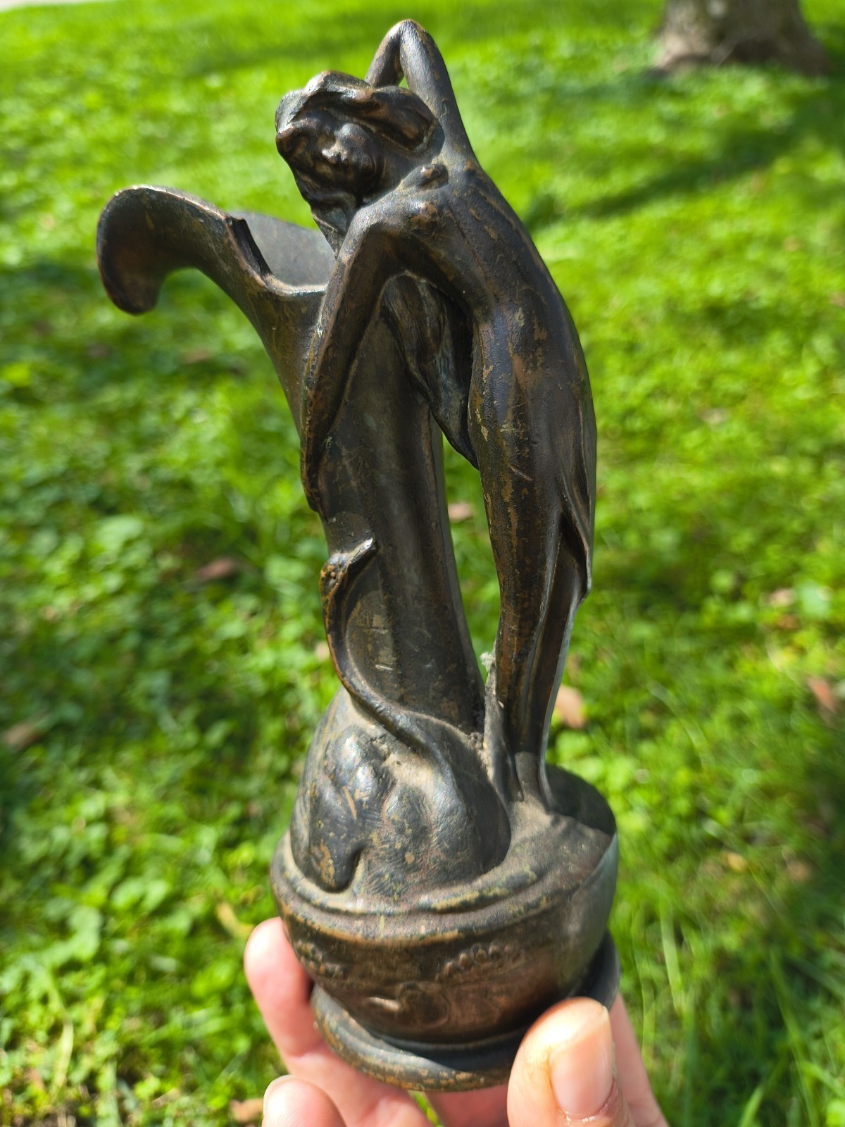 Antique 1910-1920 Chicago I.C. Newman Diamond Shop Art Nouveau Bud Vase Swan 425