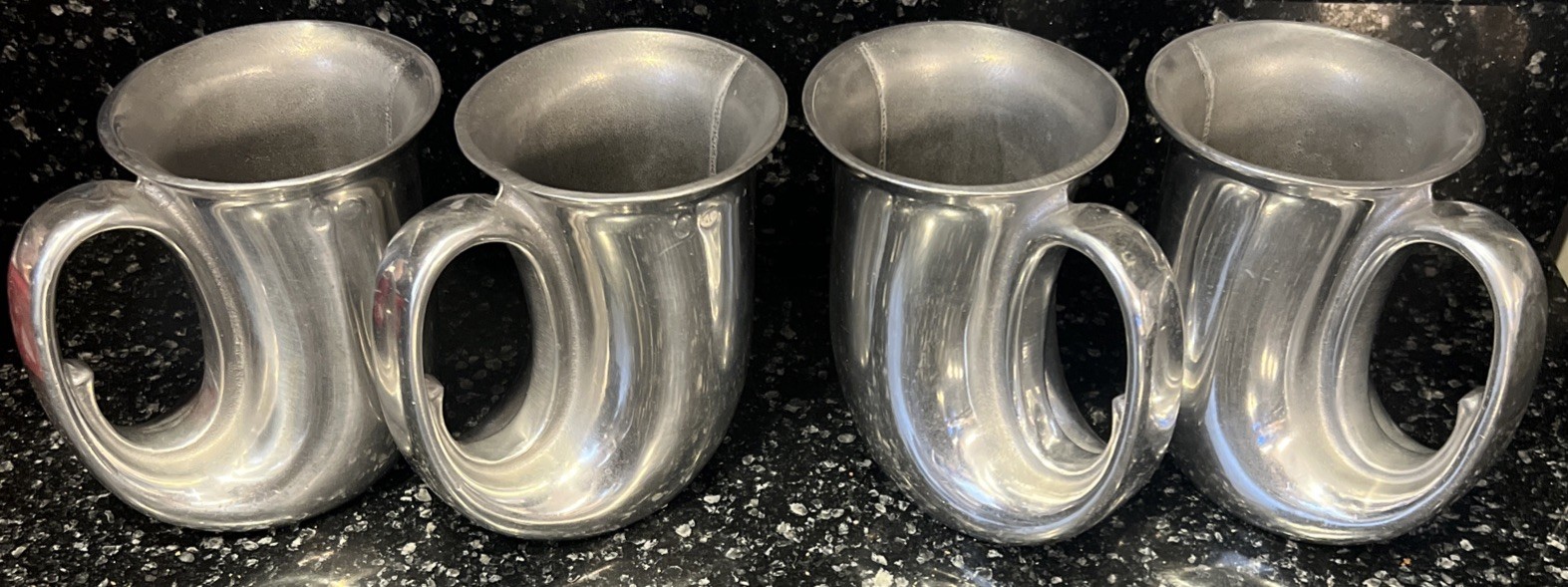 VINTAGE RWP WILTON PEWTER ( LOT OF 4 ) FRENCH HORN / TANKARD MUGS NICE VINTAGE RWP WILTON PEWTER ( LOT OF 4 ) FRENCH HORN / TANKARD MUGS NICE