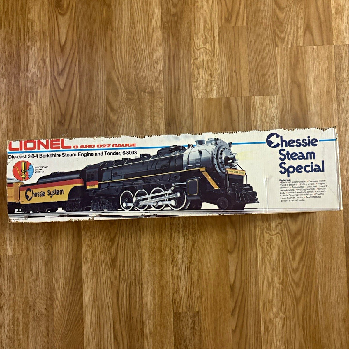 Lionel Chessie System O Gauge Locomotive & Tender Analog AC 6-8003
