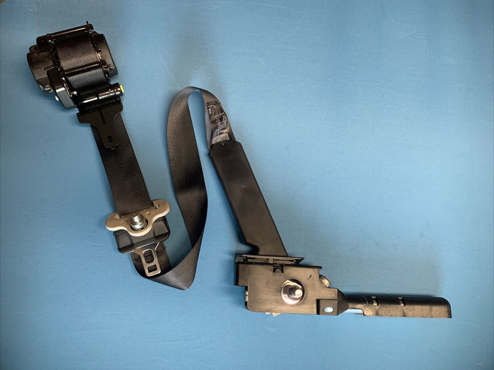 2019–2023 Nissan Murano Front Left Seatbelt Pretensioner Black OEM