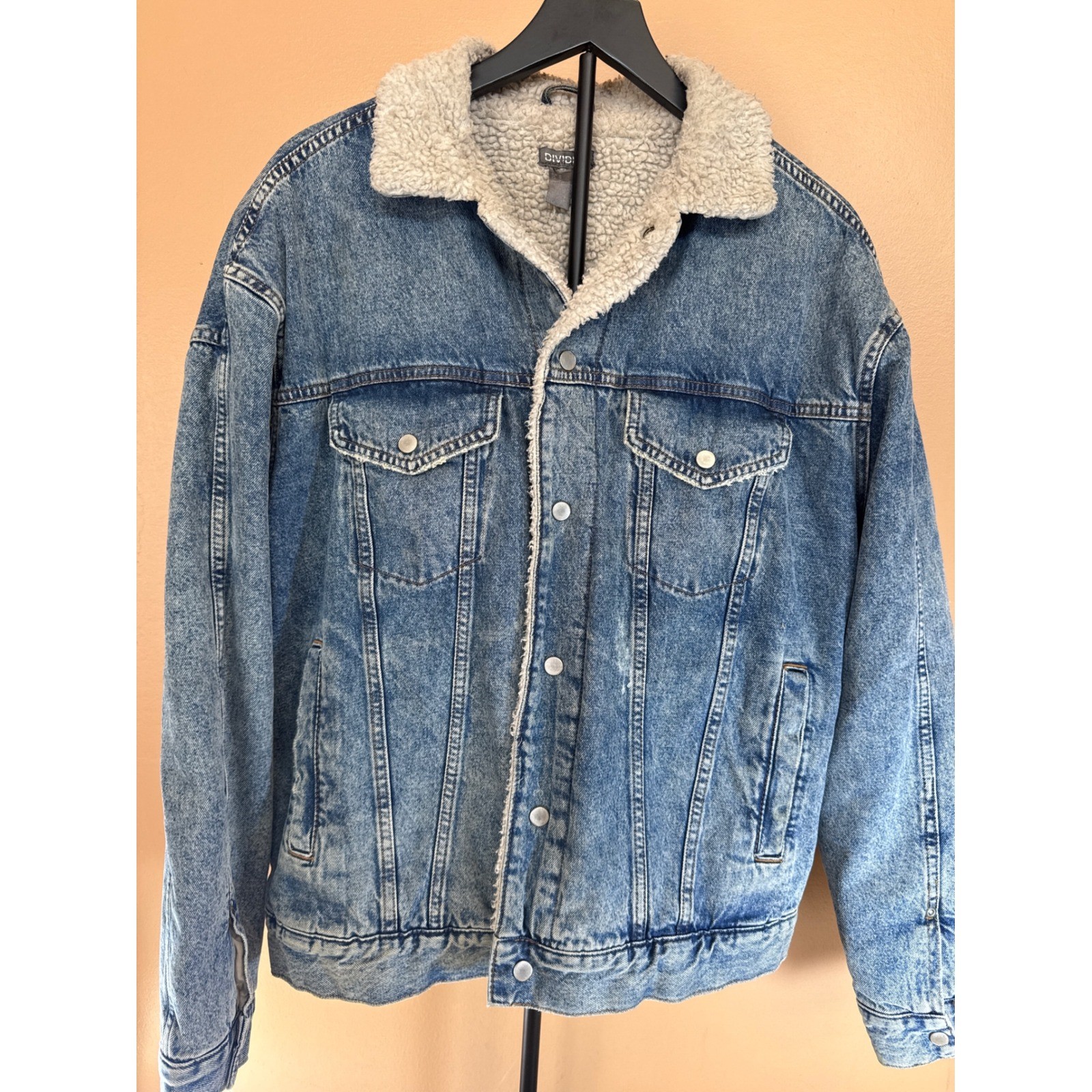H&M Divided Mens Denim Sherpa Lined Trucker Jacket Blue Medium Wash Size M H&M Divided Mens Denim Sherpa Lined Trucker Jacket Blue Medium Wash Size M