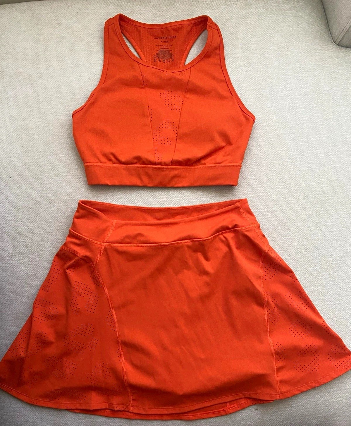 Sincerely Jules Active Orange 2pc Sports Bra & Skirt Set S Tennis Perforated UTK Sincerely Jules Active Orange 2pc Sports Bra & Skirt Set S Tennis Perforated UTK
