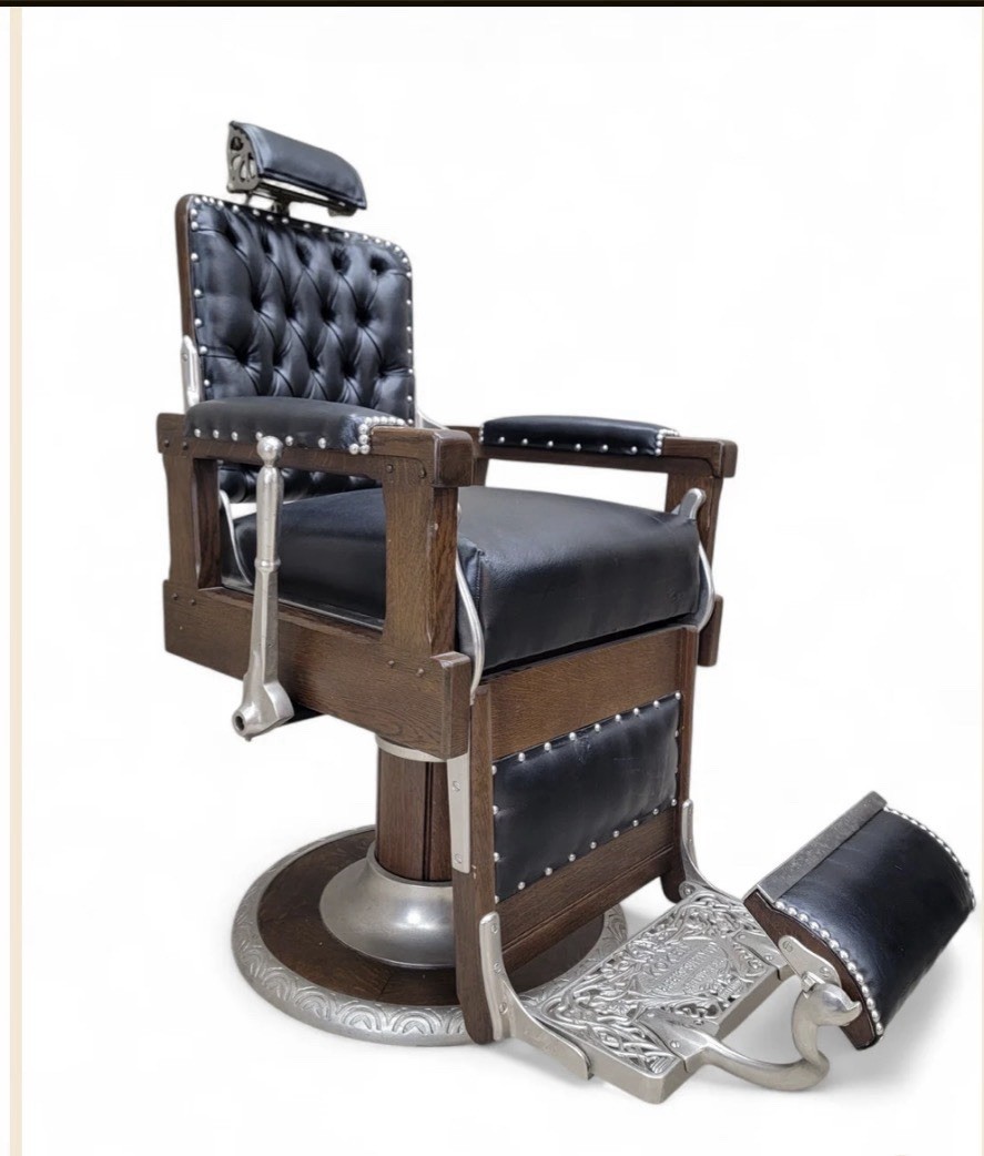 4 Vintage Koken Barber Chairs Fully Restored New Hydraulic Pumps Excellent chair