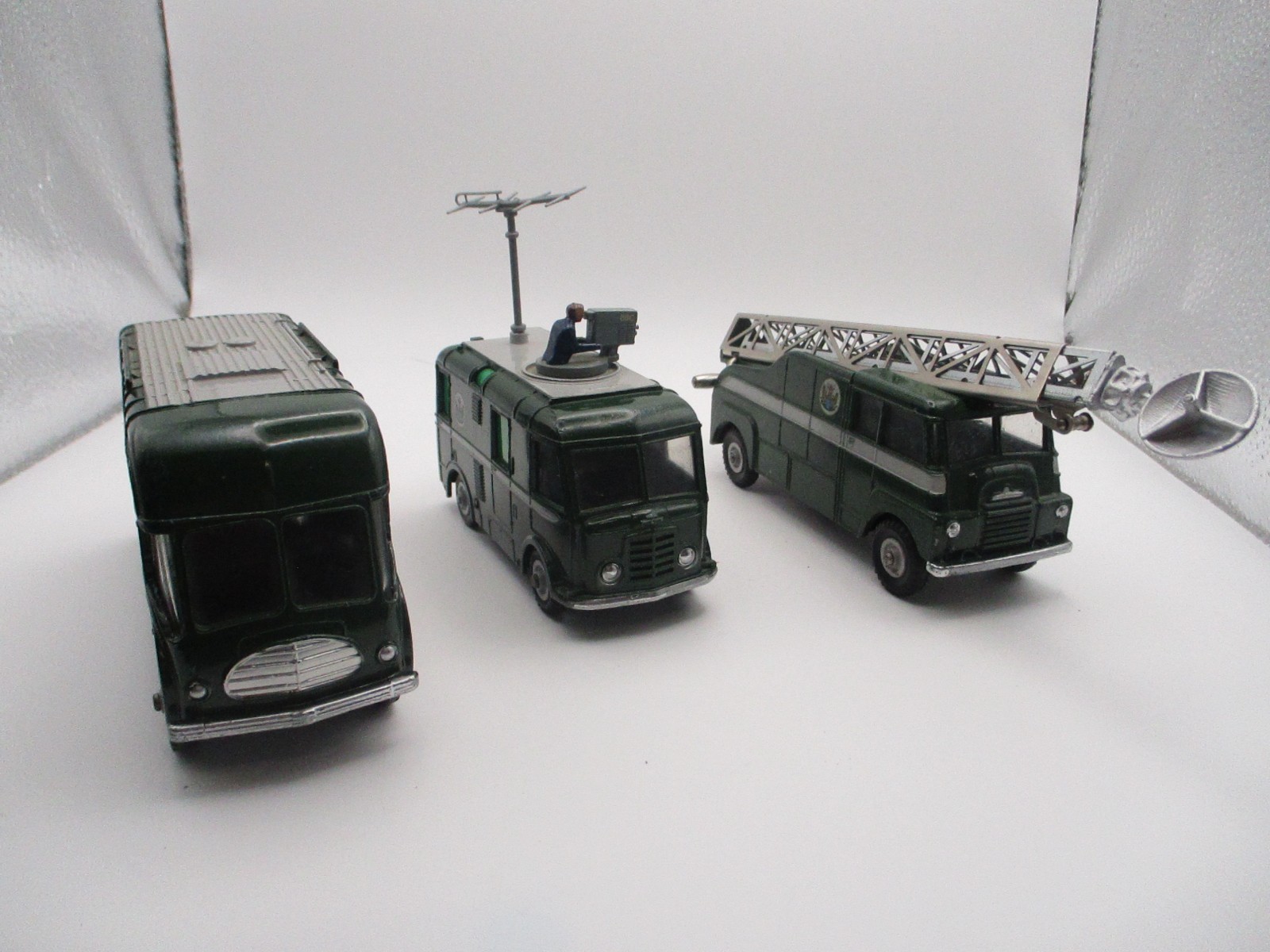 DINKY SUPERTOYS 967G BBC-TV  CONTROL ROOM, 968 CAMERA TRUCK, 969 MAST TRUCK. NM