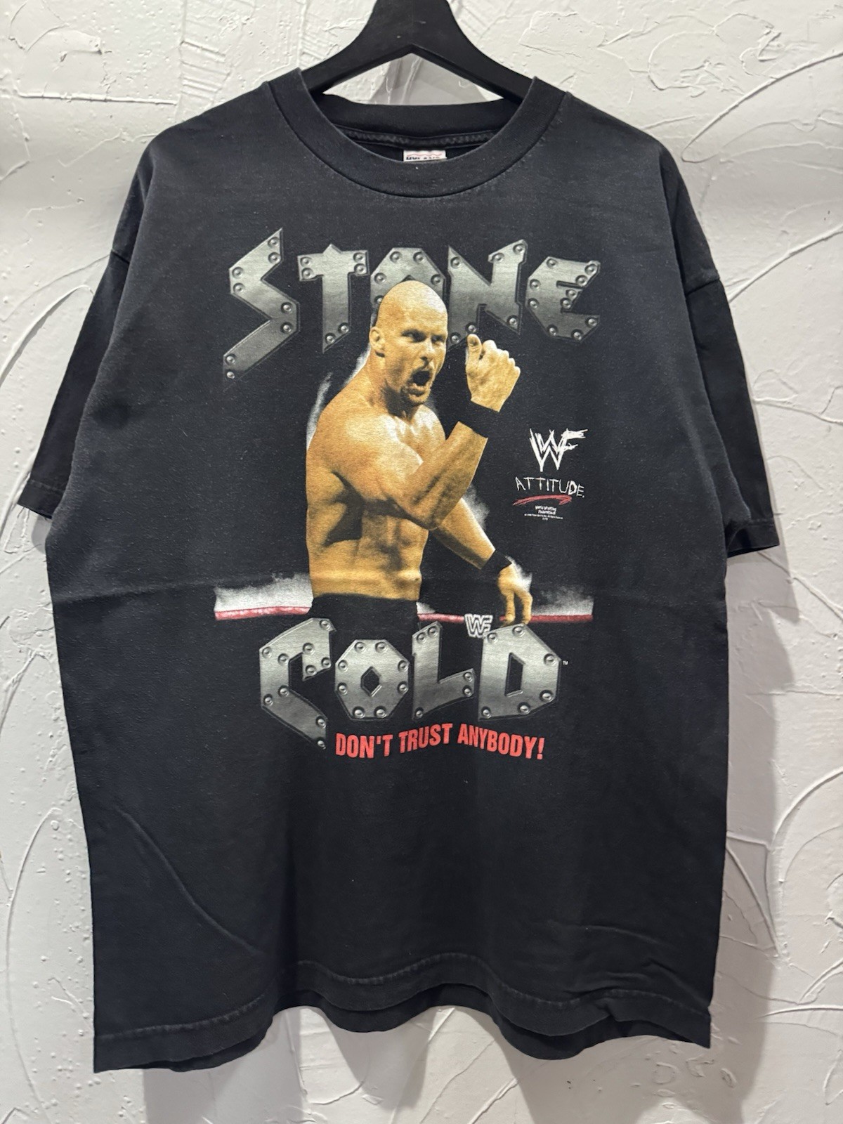 Vintage 1998 Stone Cold Steve Austin Don’t Trust Anybody WWF Wrestling TShirt XL
