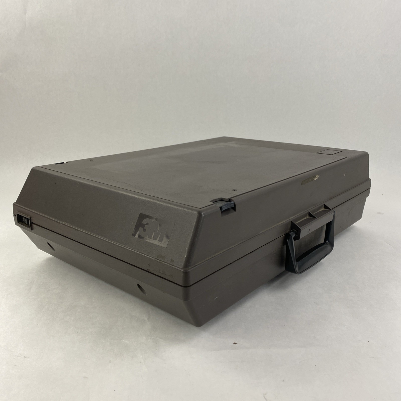 3M 2000 AG Overhead Projector No Bulb Untested 3M 2000 AG Overhead Projector No Bulb Untested