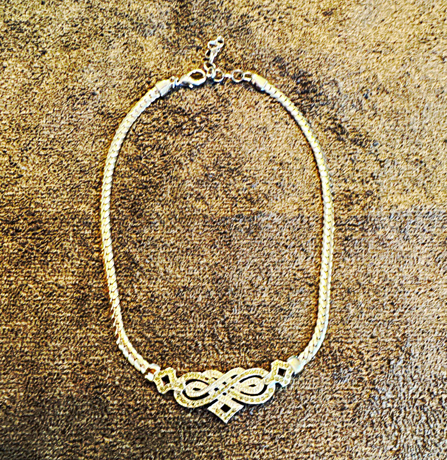 VINTAGE BURBERRY Signed Silver toned statement Necklace