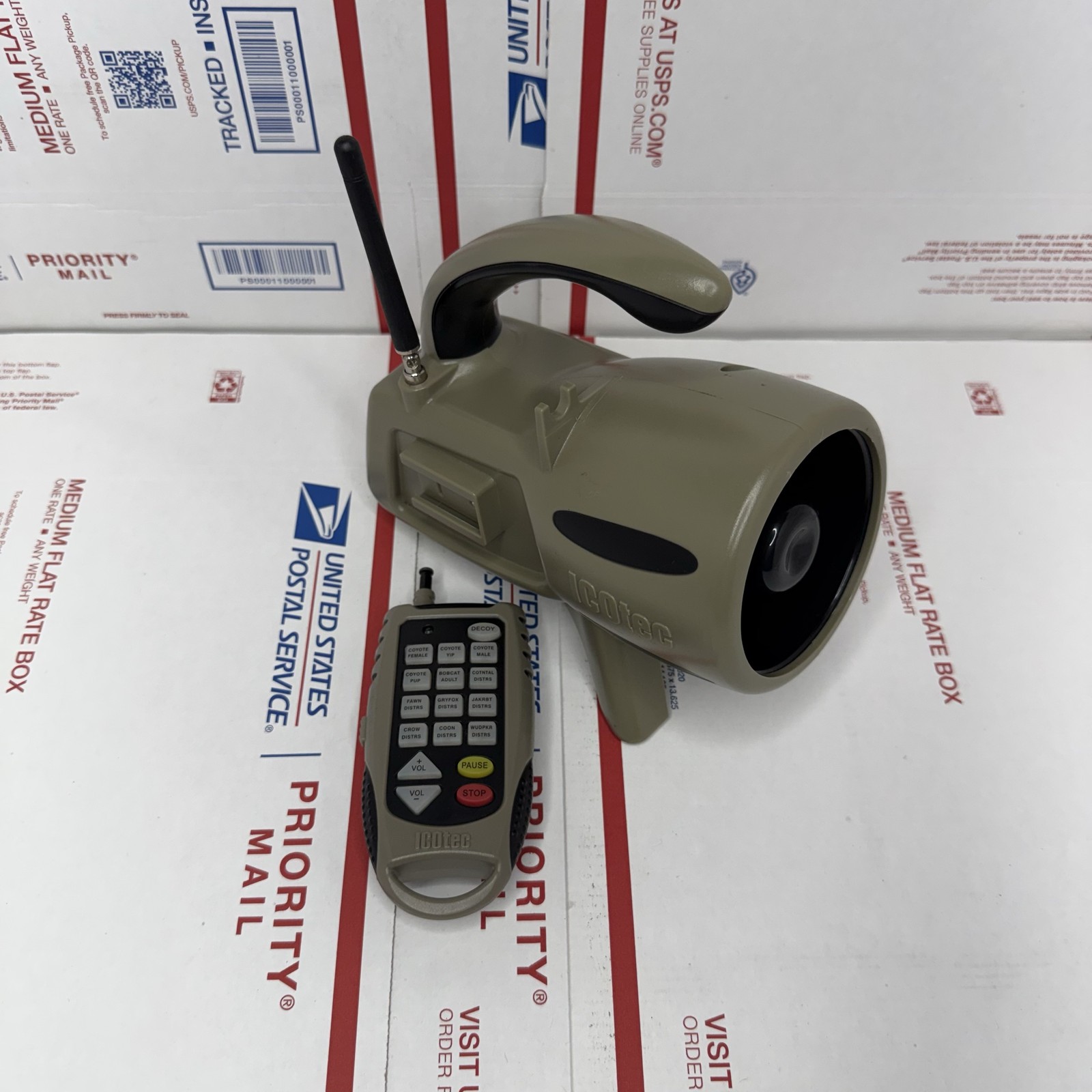 ICOtec Electronic Game Call GC-300 GEN2 Predator Remote Decoy Port Tan Tested