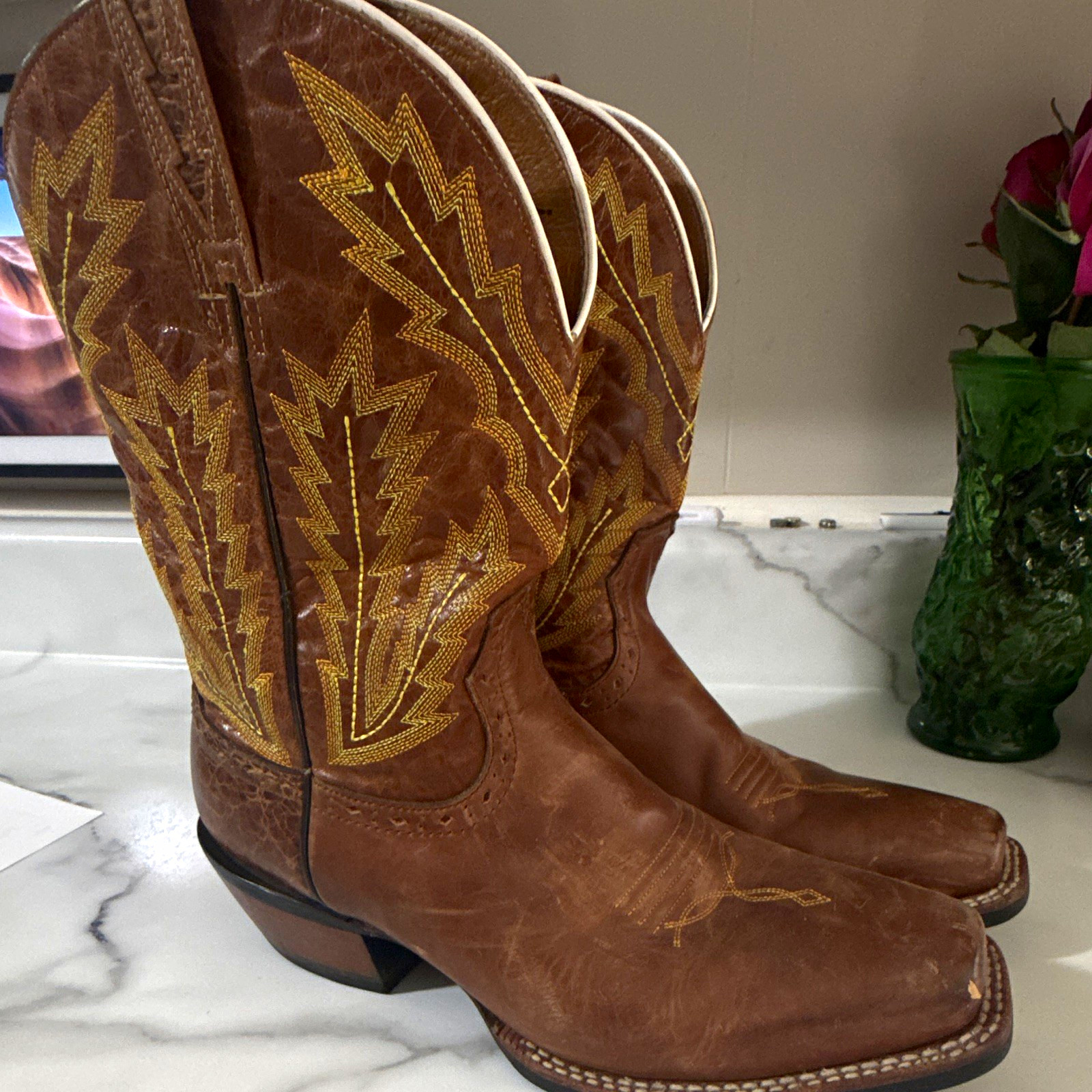 Ariat Men's Brown Leather Western Cowboy Boots Square Toe US 9.5D Ariat Men's Brown Leather Western Cowboy Boots Square Toe US 9.5D