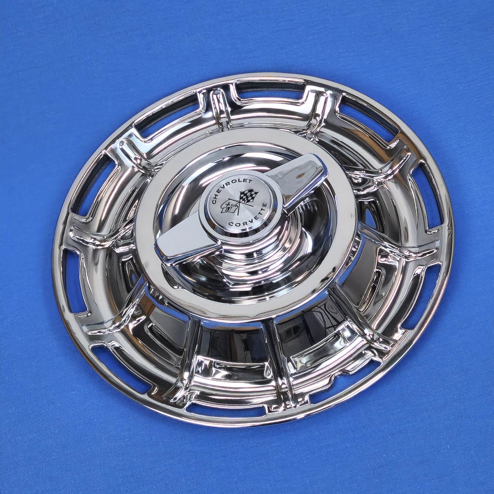 1959-1962 Corvette Hubcap Wheel Cover Polished w/ Spinner 3759120 Original