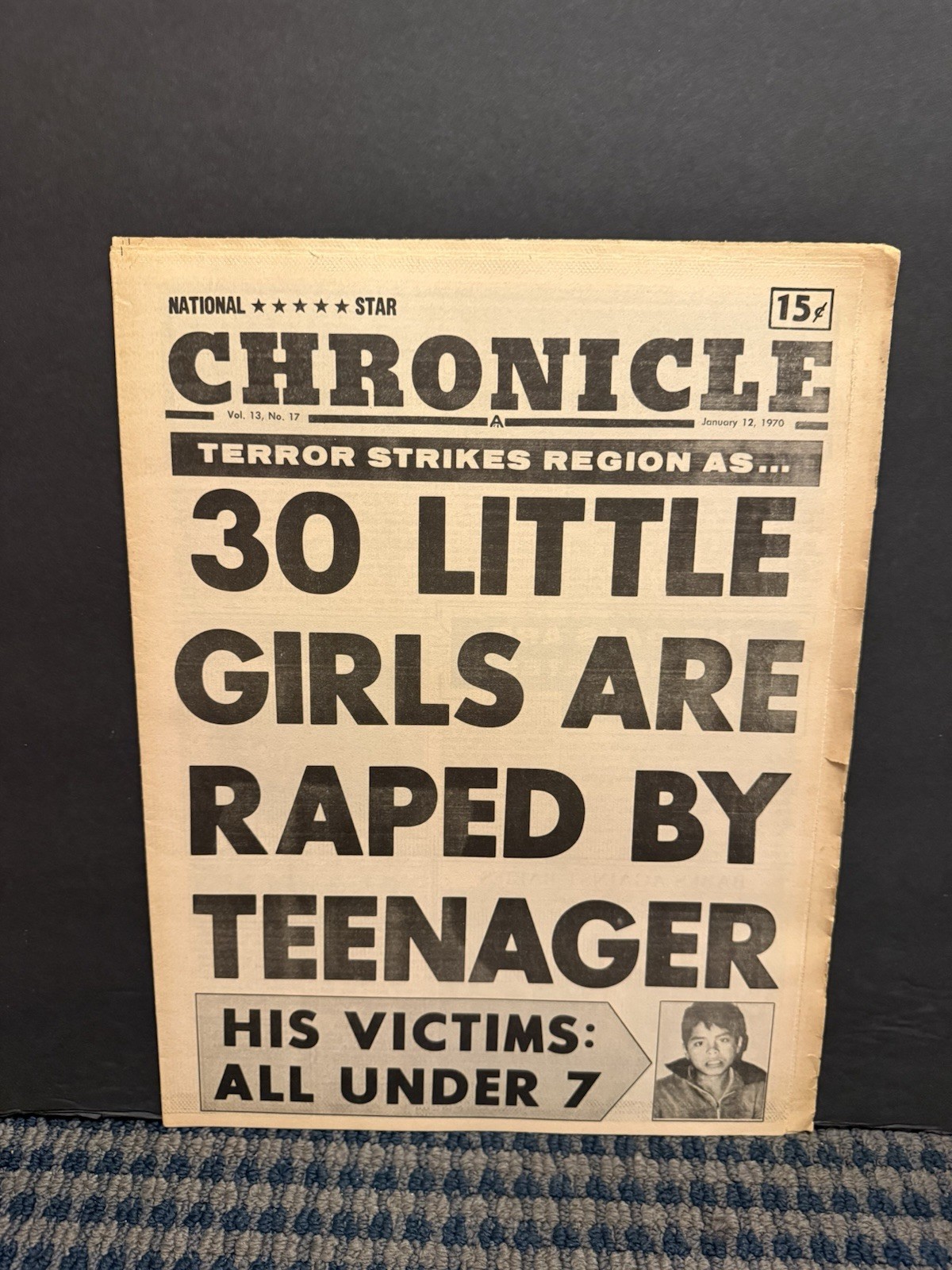 1969 National Star Chronicle Newspaper, Tony Curtis Back Cover (VRN10Q) 1969 National Star Chronicle Newspaper, Tony Curtis Back Cover (VRN10Q)