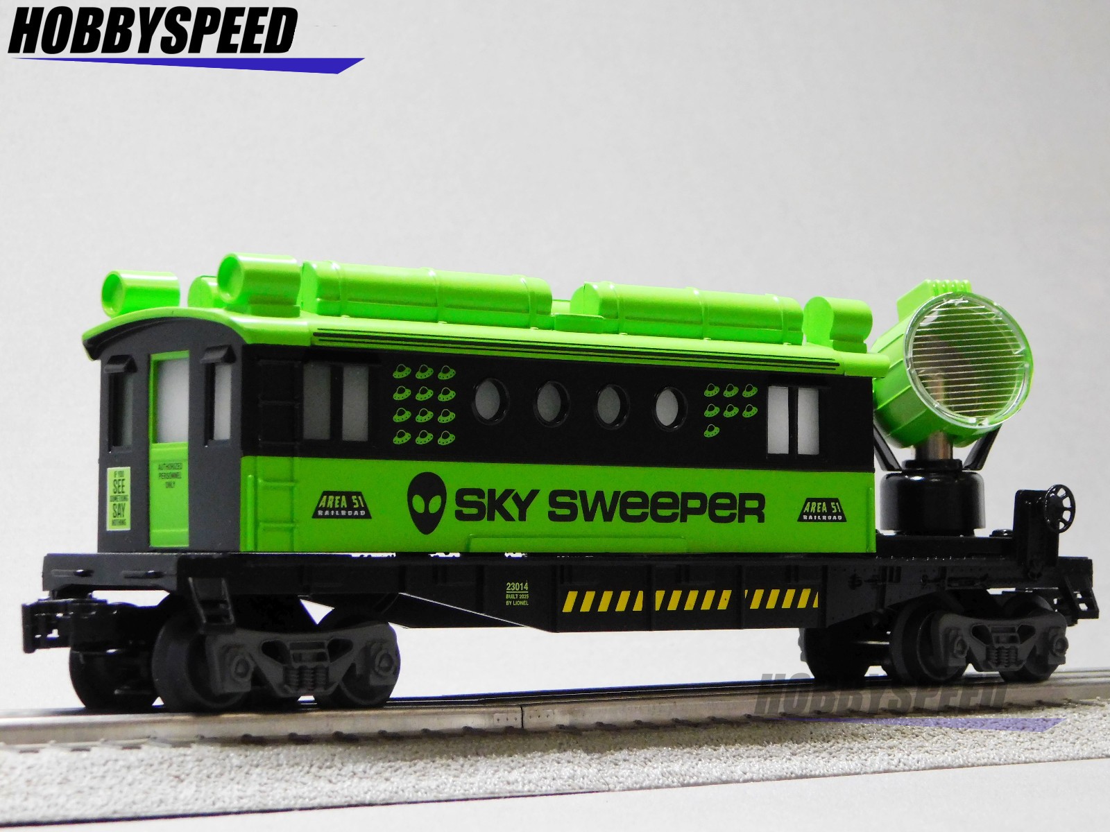 LIONEL AREA 51 SKY SURVEILLANCE SEARCHLIGHT CABOOSE O GAUGE train 2523010-C NEW