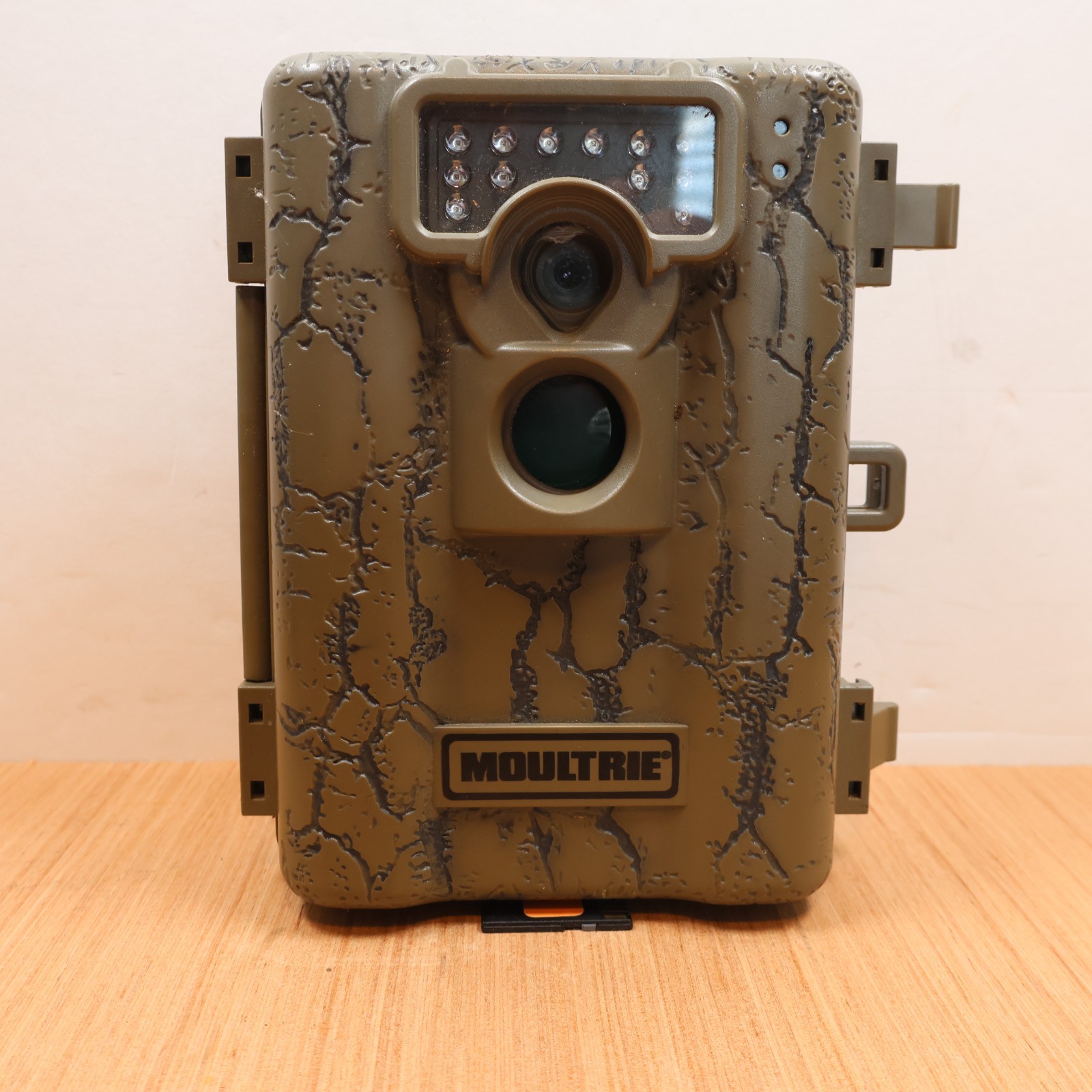 Moultrie A-5 Digital Game Trail Camera MCG-12589 - TESTED - WORKS Moultrie A-5 Digital Game Trail Camera MCG-12589 - TESTED - WORKS