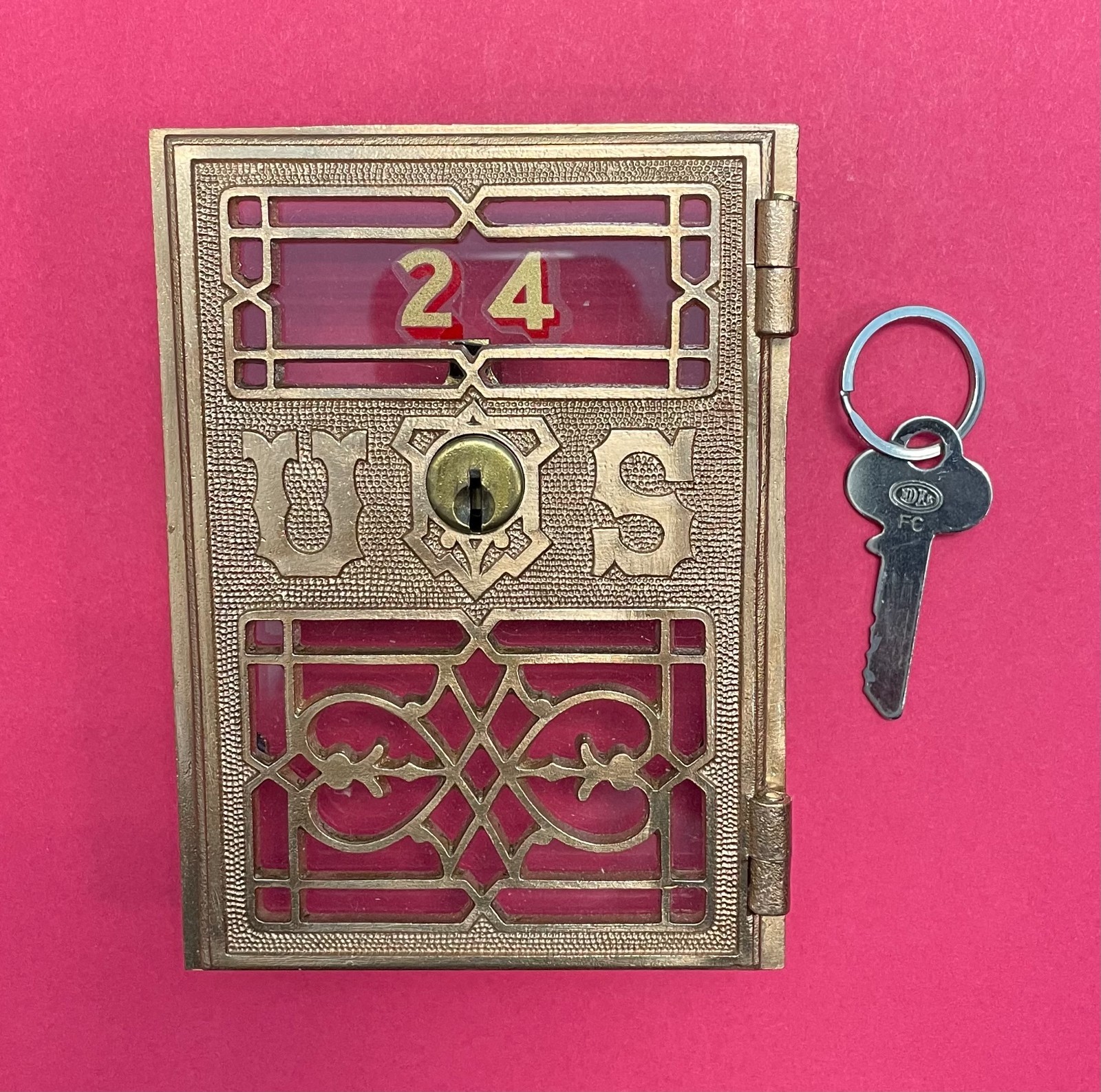 Antique Yale Lock Vintage Post Office Door Lattice Style w Key Antique Yale Lock Vintage Post Office Door Lattice Style w Key