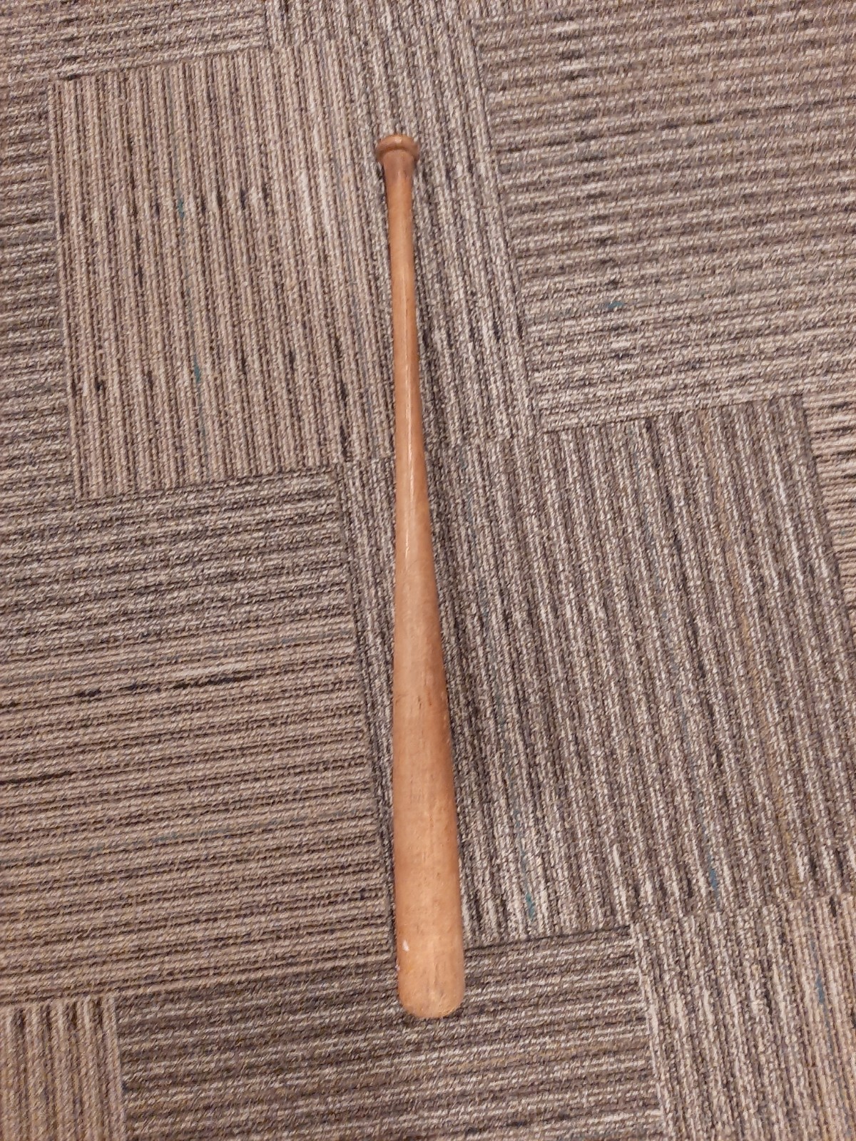 Louisville Slugger Vintage Wood Baseball Bat Hillerich & Bradsby 125 35 Inches Louisville Slugger Vintage Wood Baseball Bat Hillerich & Bradsby 125 35 Inches