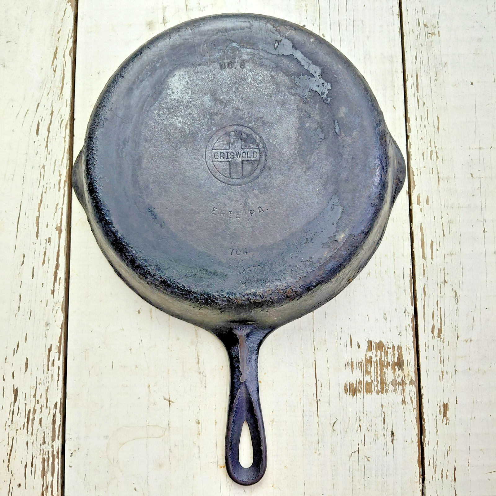 Vintage Griswold No. 8 Small Block Logo 704 Cast Iron Skillet Erie PA Vintage Griswold No. 8 Small Block Logo 704 Cast Iron Skillet Erie PA