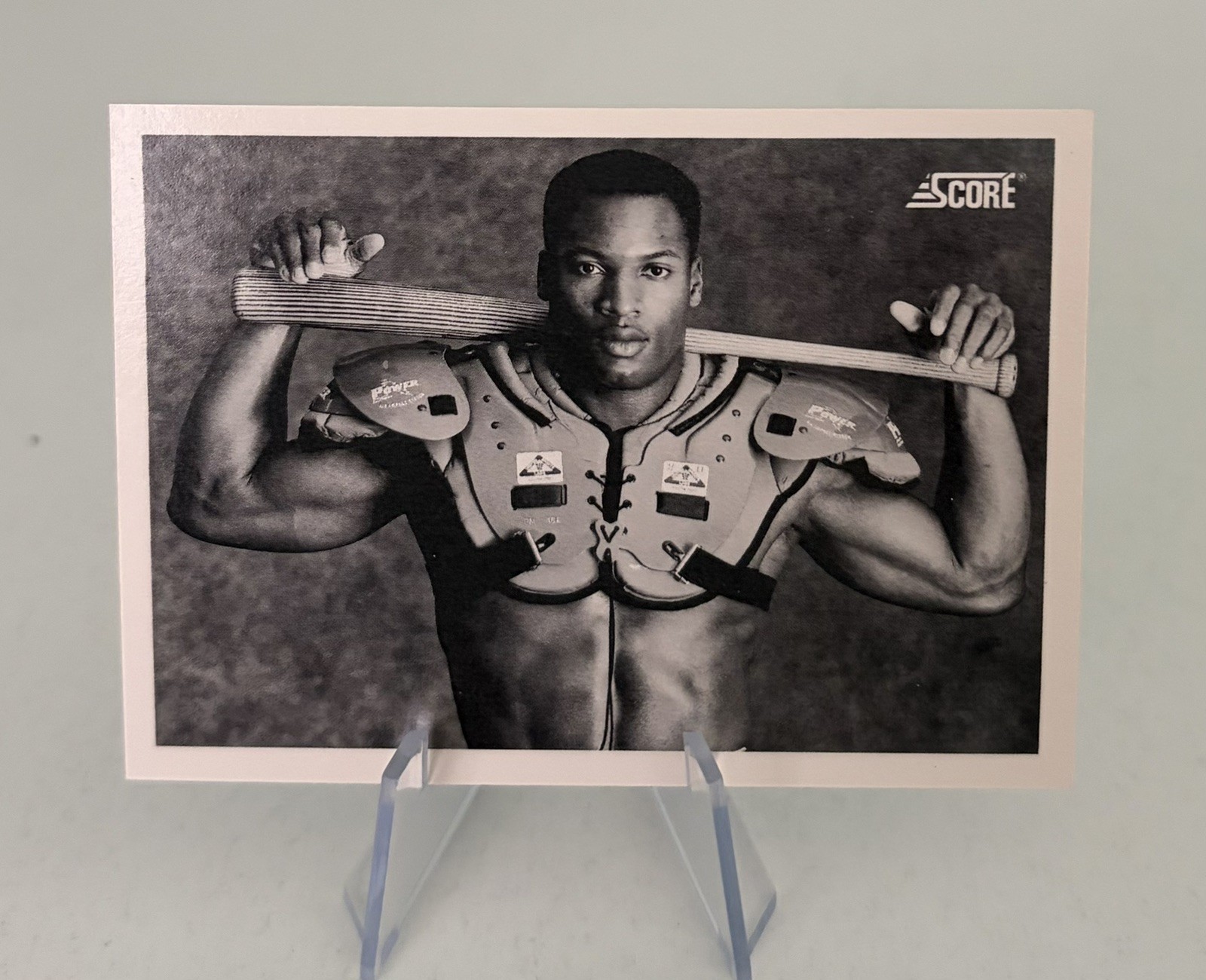 1990 Score - Bo Jackson #697 Bo Knows - Centered nice card 