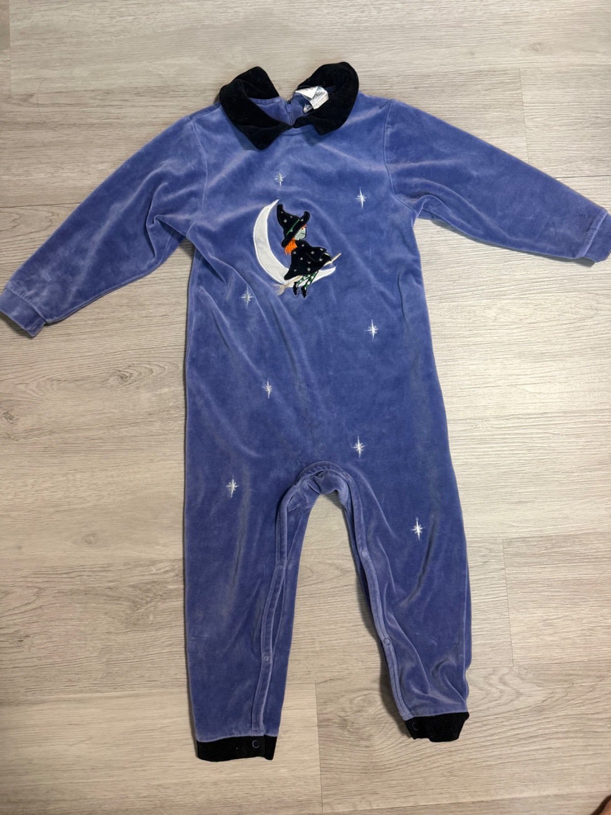 vintage/Y2K-era Puddles n' Bubbles velour one-piece romper in a toddler size 4T