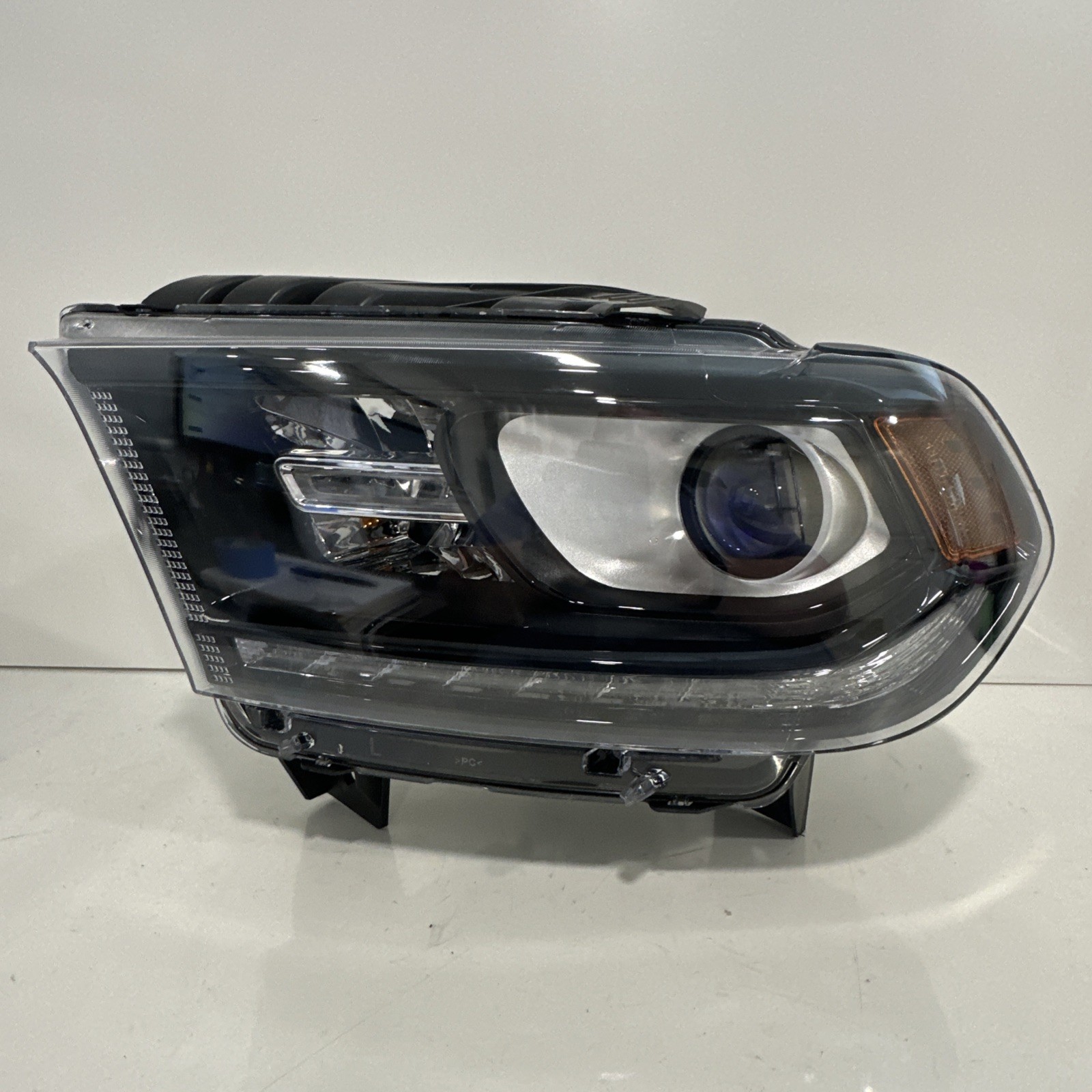 Fits 2016 - 2020 Dodge Durango Driver Left LH Black Bezel Halogen Headlight TYC